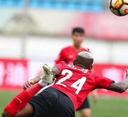 斯洛特：冠军光环褪去，下赛季首日即考核