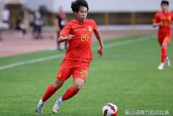 向队内前辈汲取经验，朱鹏宇力争在客场取得胜利