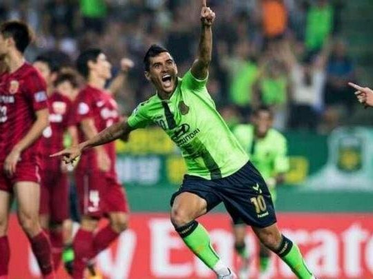 西班牙U16全国联赛，上港U16打了样