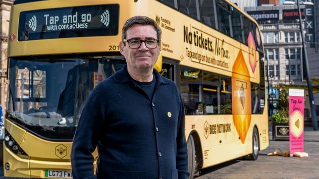英国首相伯纳姆：阿联酋若撤离曼市，我心存担忧