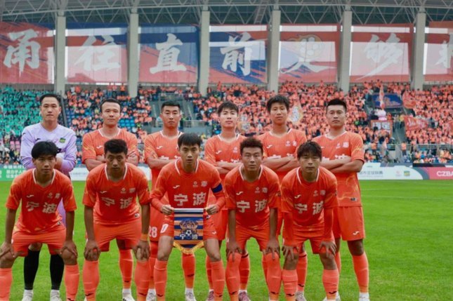 10轮仅1胜！足球报：宁波队已经与李玮峰完成解约